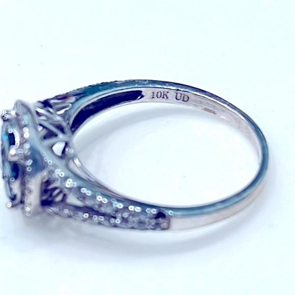 Blue White Diamond 10K Gold - Picture 5 of 6